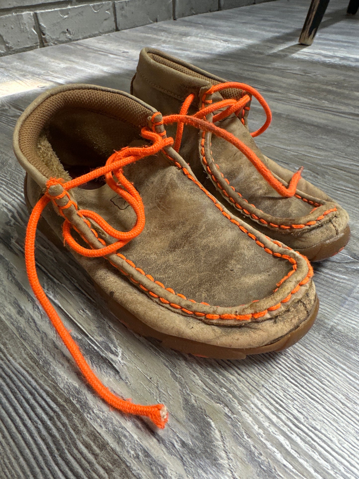 Twisted X size 12m boys $5