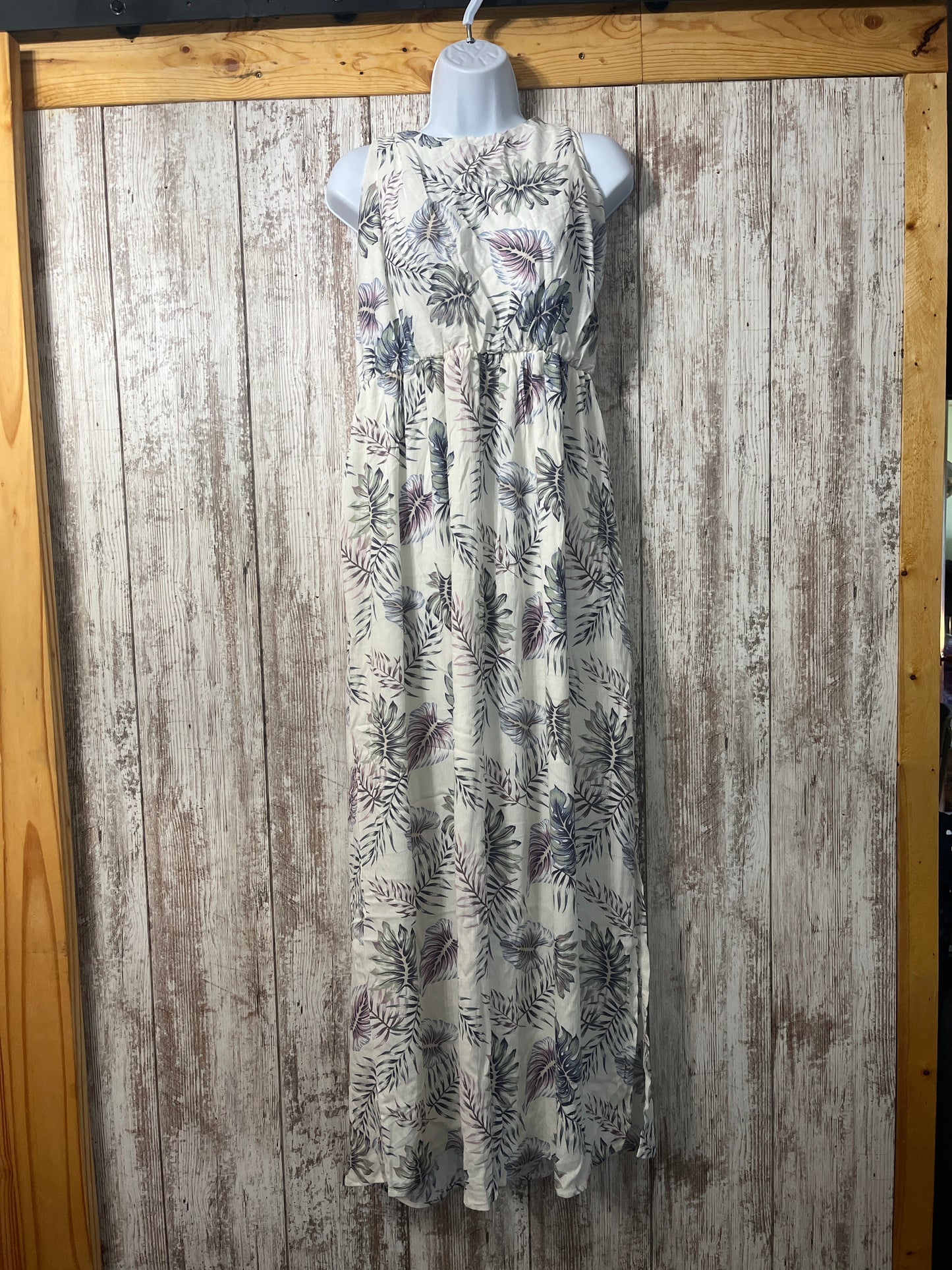 CHICSOUL.COM Palm leaves size 2XL $10