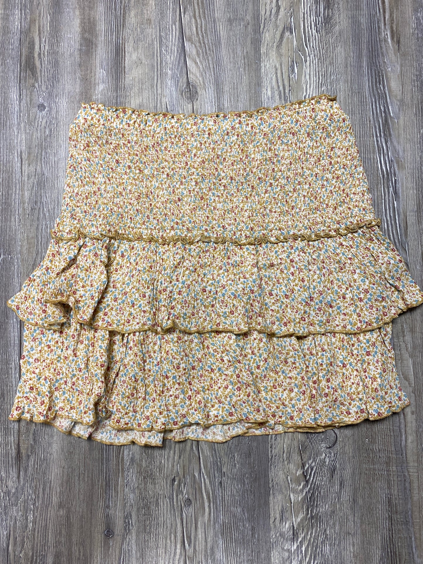 Hem & thread skirt size medium $5
