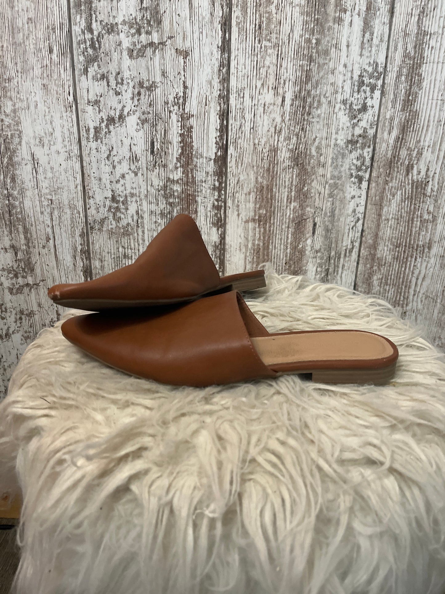 Old Navy burnt orange slip on shoes women’s 9 $3