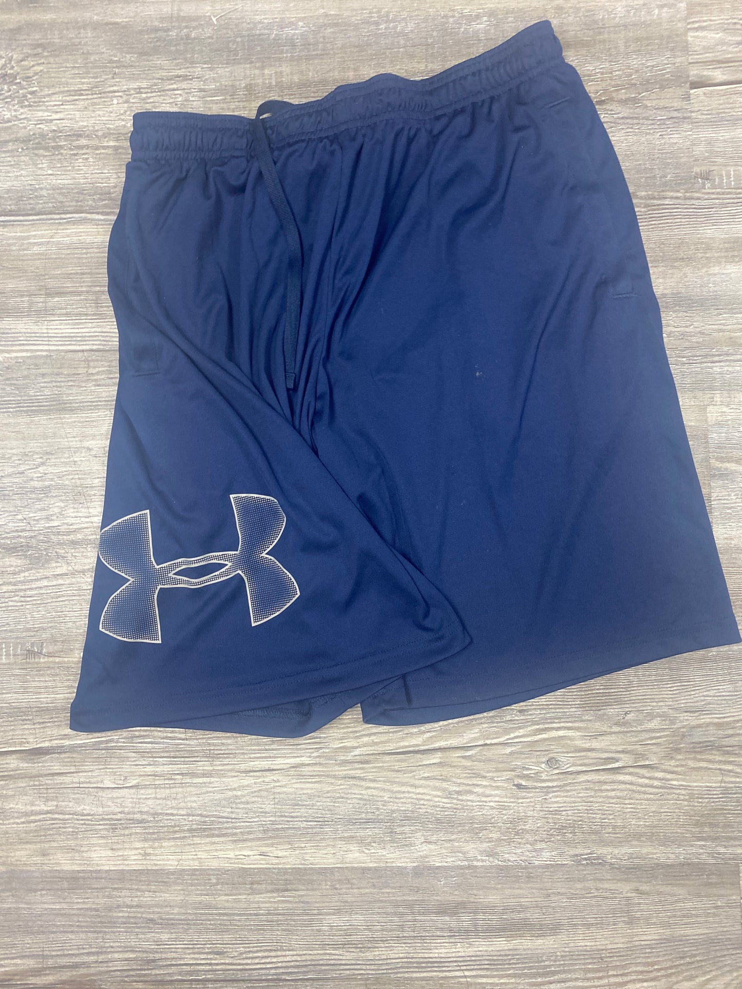 Men’s large under Armour shorts $3