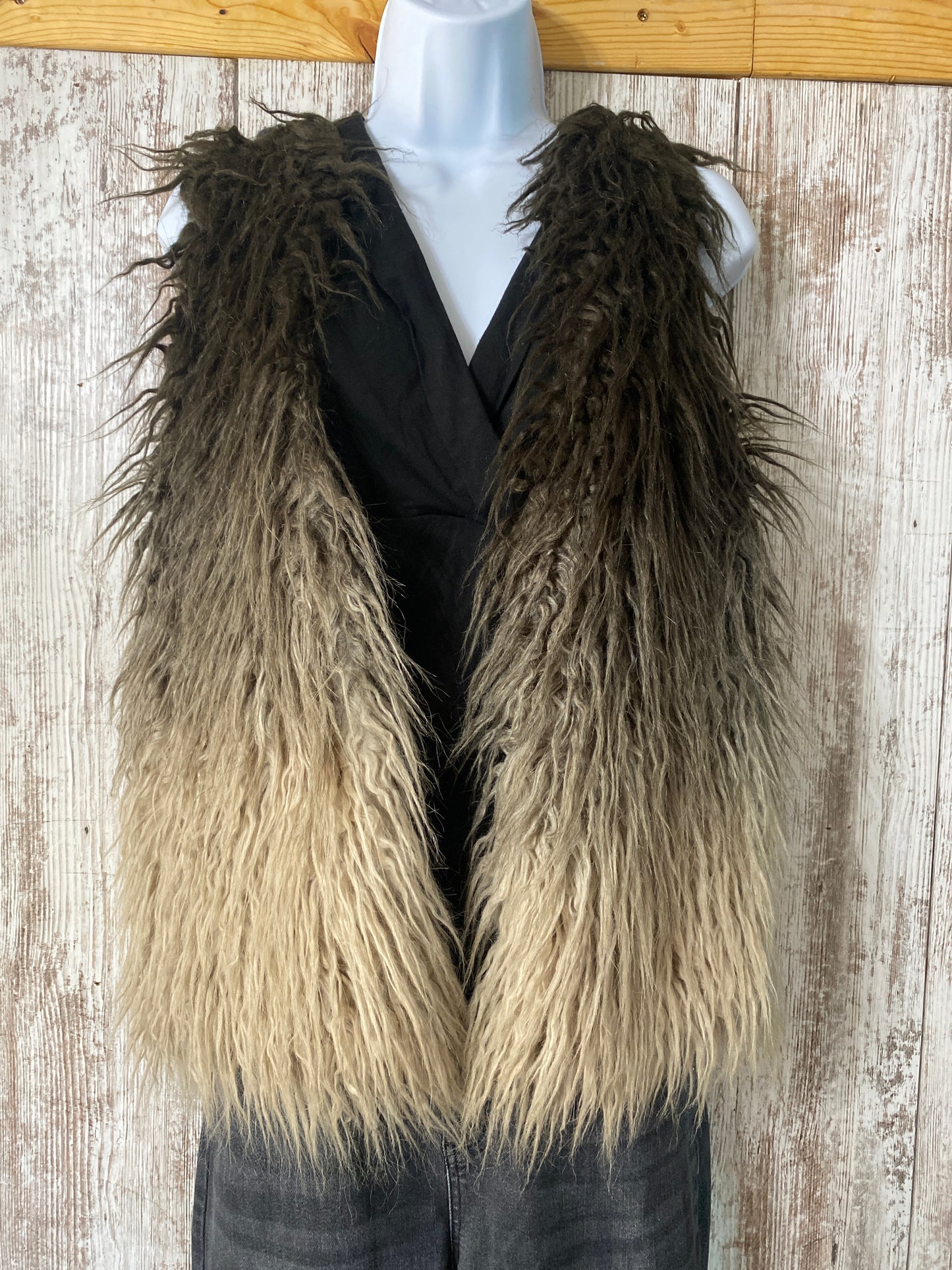 Jessica Simpson Fur Sleeveless Cardigan Large tag #60