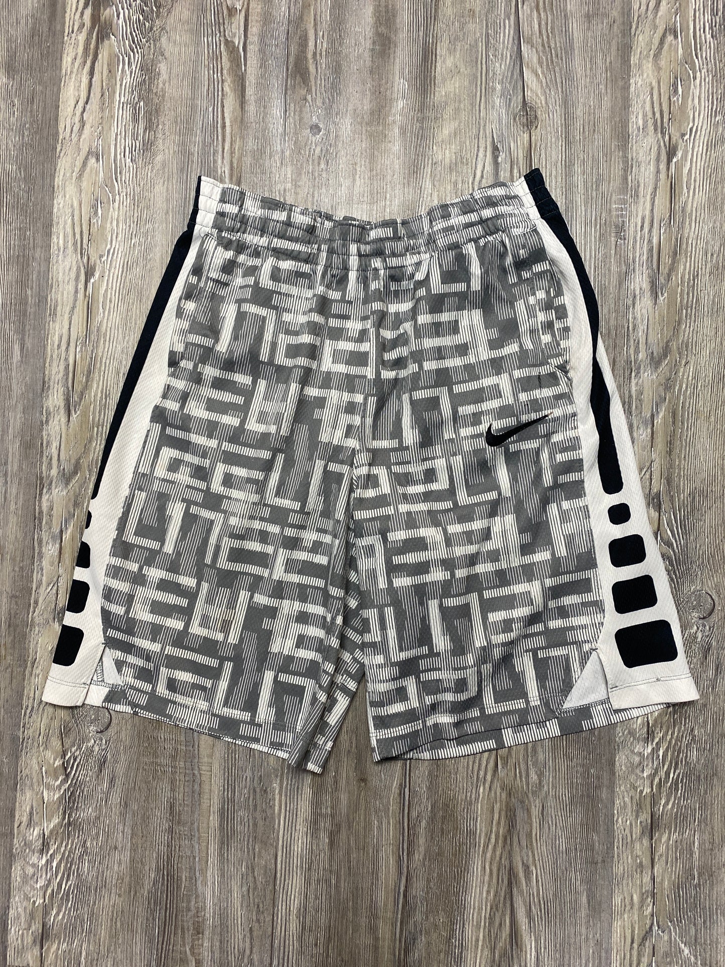 Nike Size XL Boys tag #96