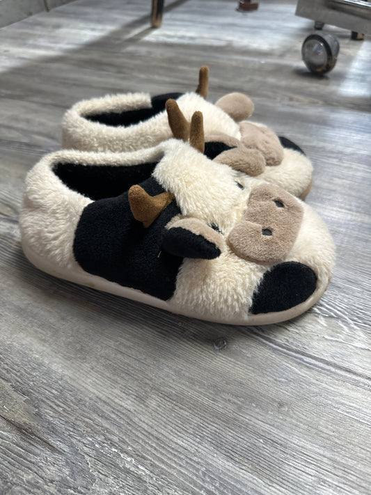 Cow house shoes size 40-41 $5