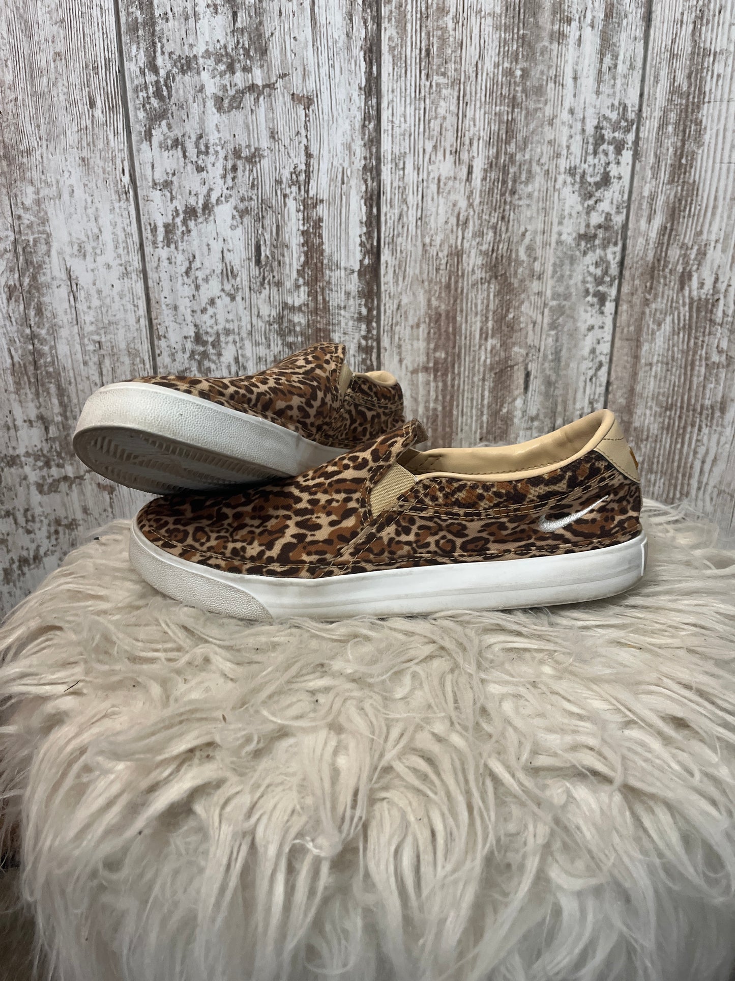 Nike leopard print slip on shoes woman’s 9.5 $8