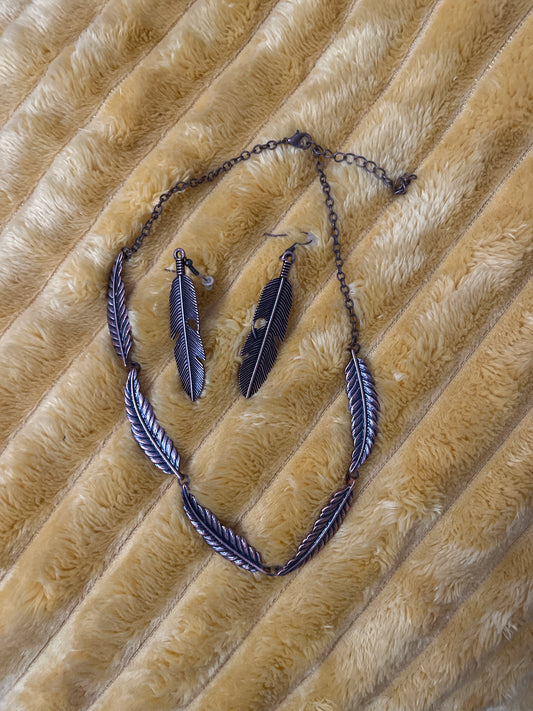 Necklace with matching earrings $5