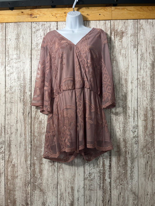Entro Mauve lace romper size Large $8