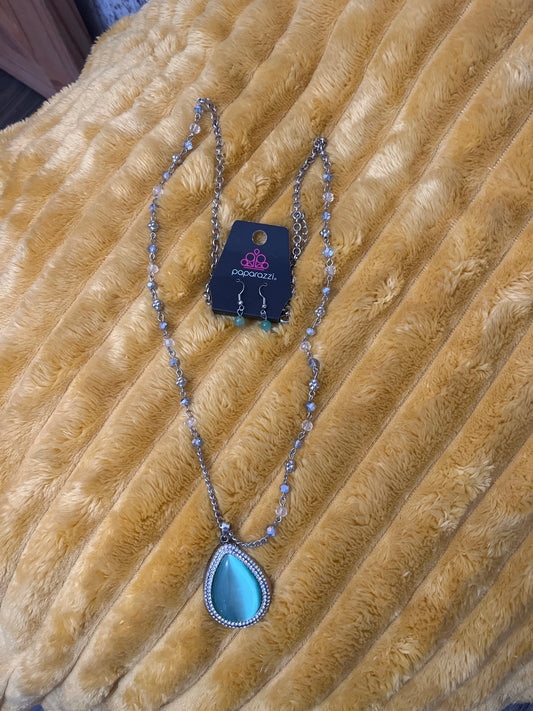 Necklace with matching earrings $5