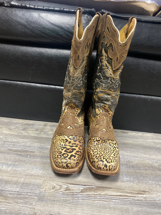 Reyme cowgirl boots size 8 narrow $20