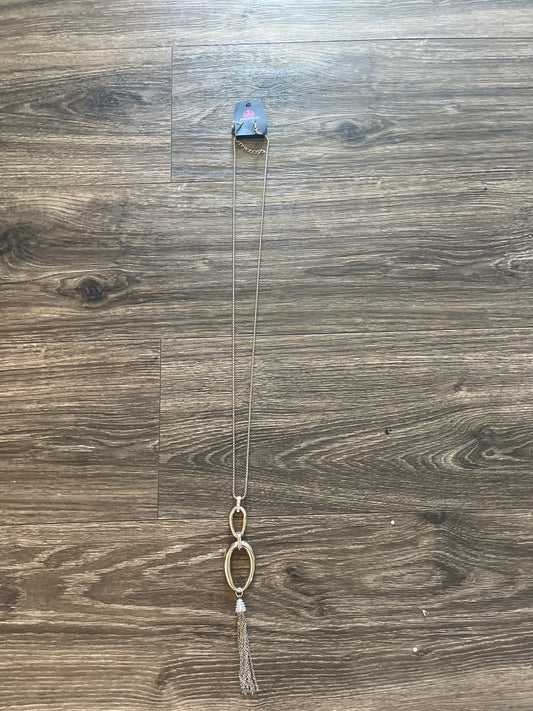 Brand new long silver necklace with matching earring $4