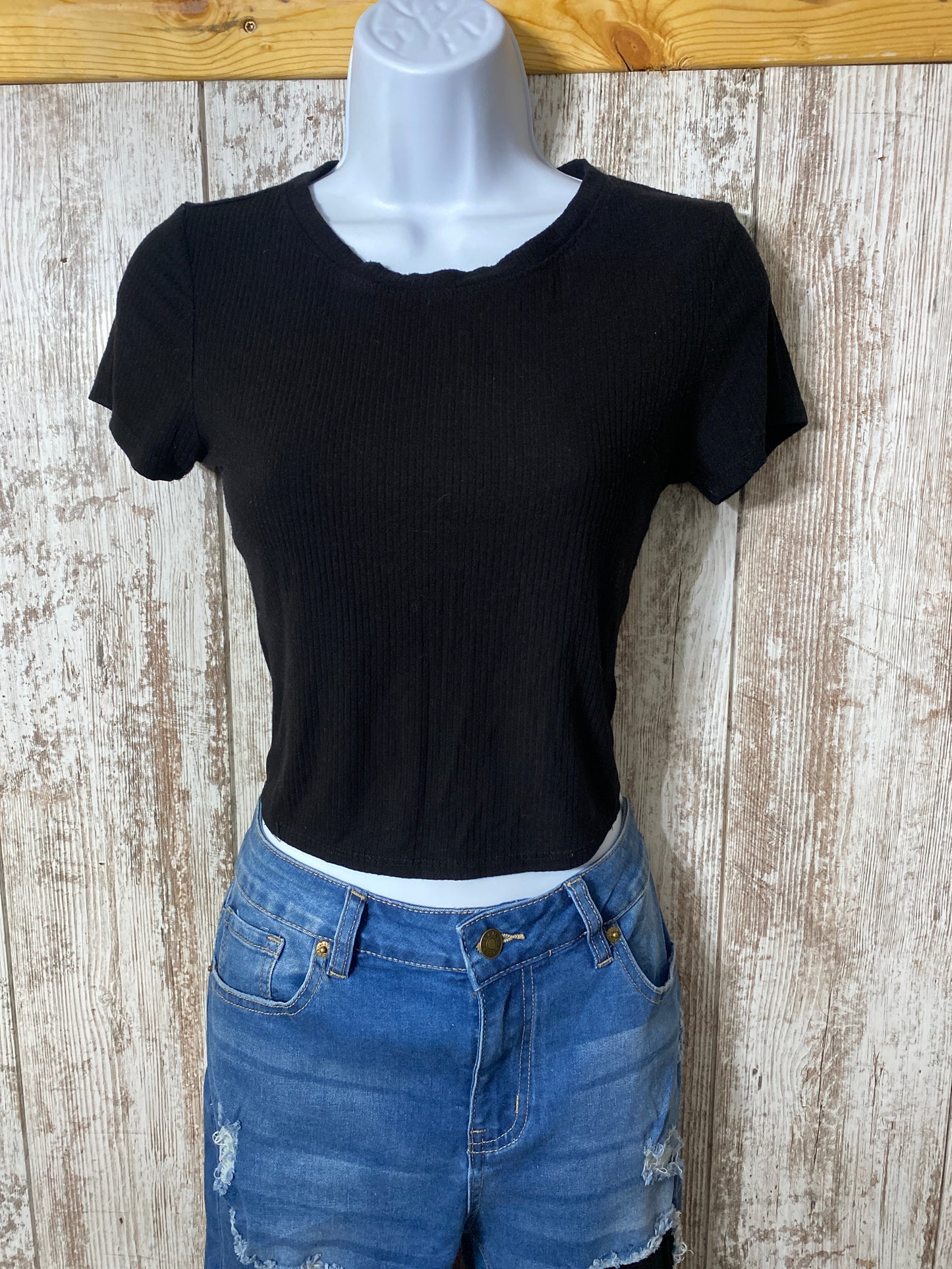 Cropped Black Ribbed Tee XS tag #38