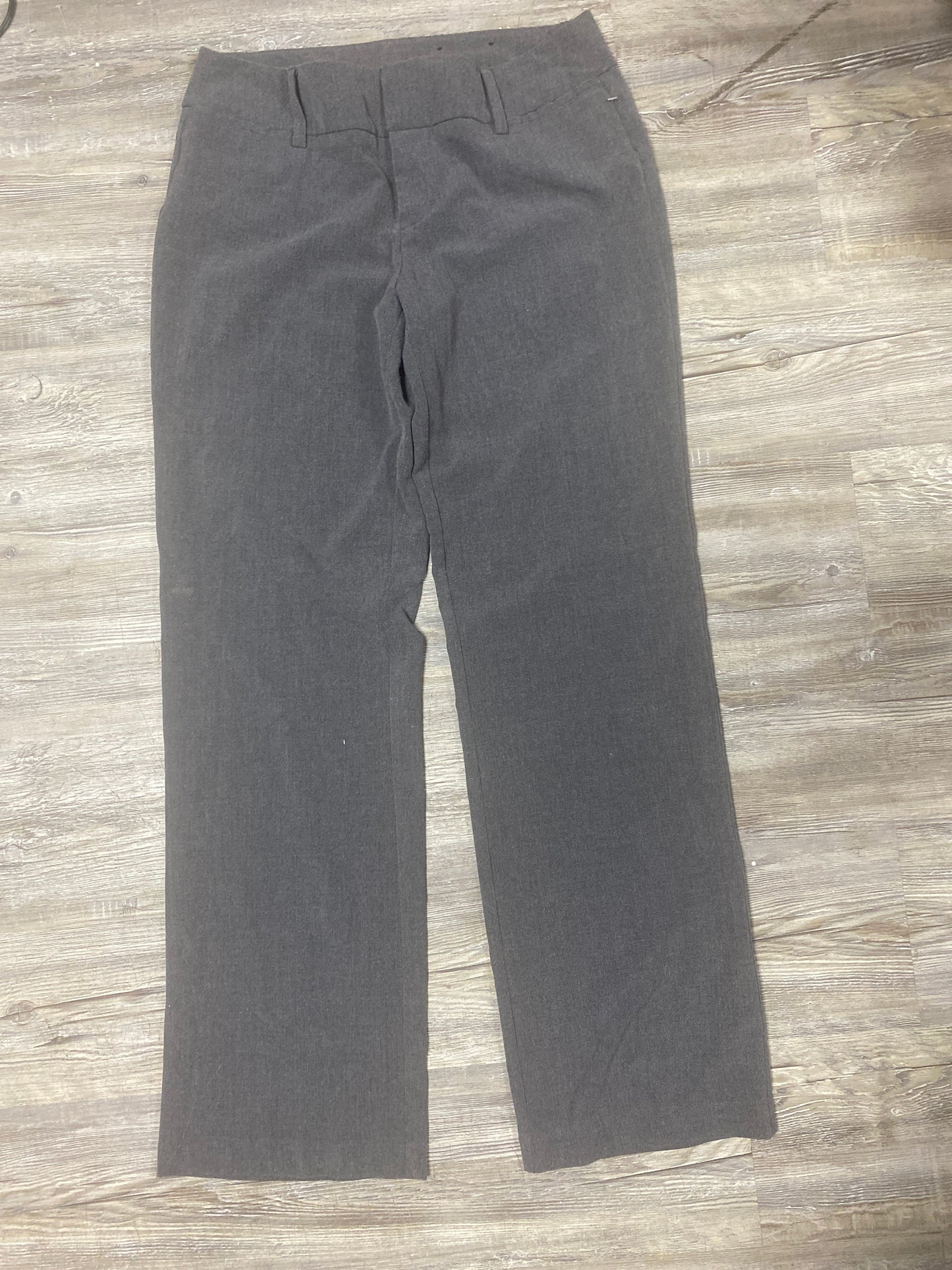 Ab studio size 10 $3