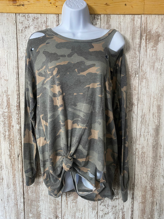 Bibi Ripped Camo Tee Medium tag # 19