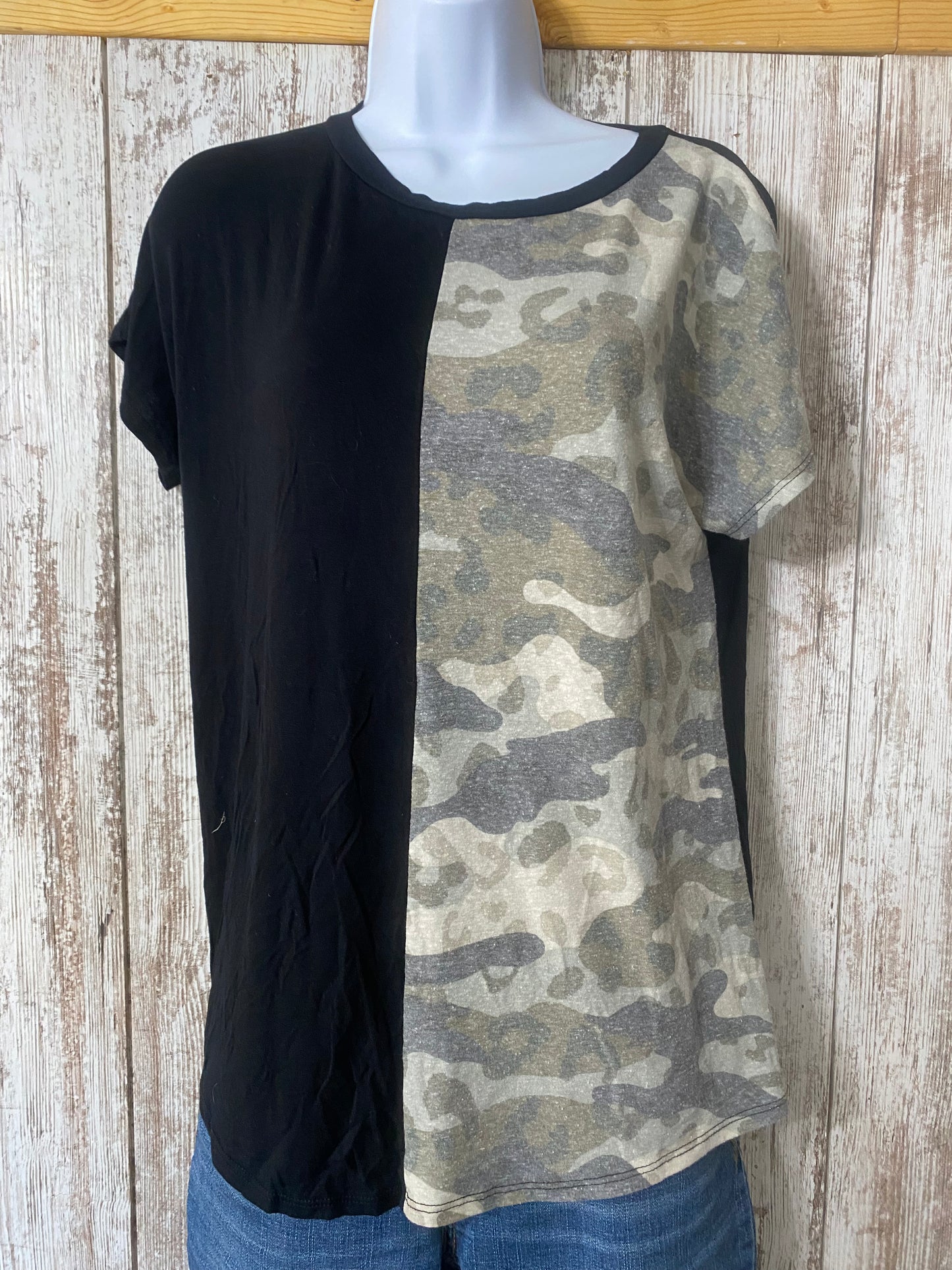 BomBom Camo Tee Small tag # 23